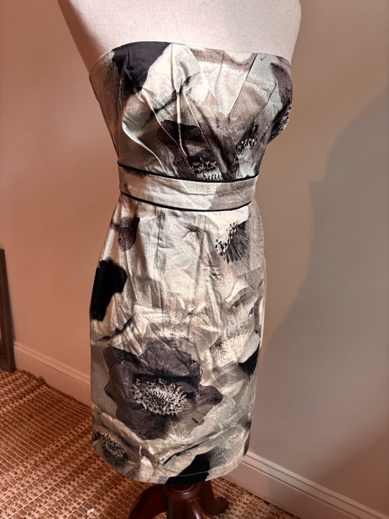 New York & Company Dresses & Skirts - New York & Company Strapless Satin Floral Cocktail Dress Sz 2 Black Ivory Sheath